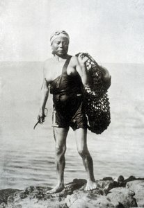 Coreenne fishing in the 19th century by Unknown photographer