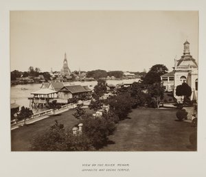 Photograph in photograph album by Unknown photographer