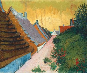 Alley in Saintes-Maries