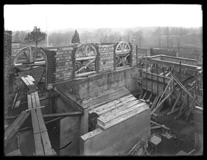 Unidentified construction site, April 25, 1914