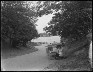 View of lane leading to water, 86th Street Park lane to the East River, New York City, July 31, 1914 by William Davis Hassler