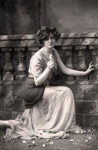 Gabrielle Ray, English Actress by William and Daniel Downey