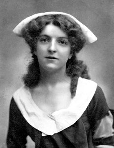 Molly McIntyre, Scottish actress by William and Daniel Downey