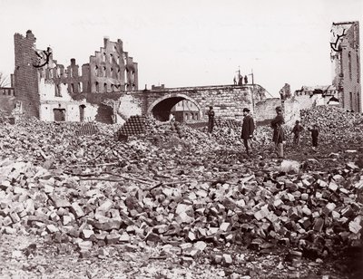 Ruins at End of Richmond and Petersburg Railroad Bridge, Richmond, 1861-65 by Alexander Gardner