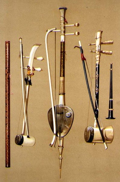 A khlui, three so sam sai with bows and a pi, Thai instruments from 