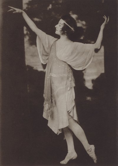Pavlova in the Ballet from the Opera 