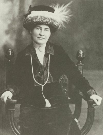 Willa Cather, c.1910 (engraving) by American School