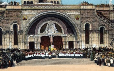 Entrance of the Rosary and Benediction of the Holy Sacrament - Lourdes - Hautes Pyrenees (65) around 1930 by Anonymous Anonymous
