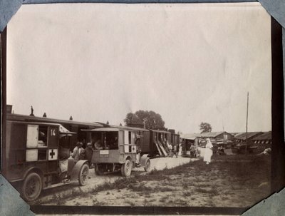First World War 1914-1918: Vaccination of soldiers by French Red Cross nurses at Saint Gilles station in Lower Normandy, France. Anonymous photography June 1917. Private collection, Stella. by Anonymous Anonymous