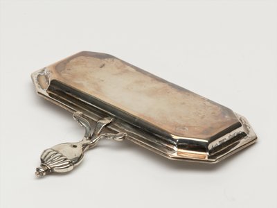 Candle snuffer tray, Board of Ordnance, c.1696 by Anthony Nelme