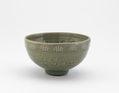 Serving Bowl in Style of Longquan Ware by Aoki (attr. to) Mokubei