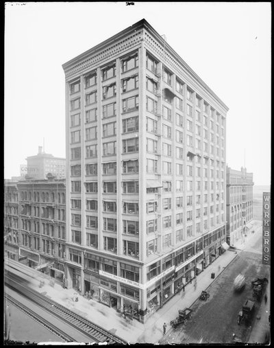 Powers Building, Chicago, Illinois, USA (c.1903) by Barnes and Crosby