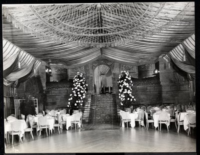 Reception room at the Ritz-Carlton Hotel, 1915 or 1916 by Byron Company