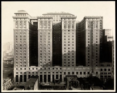 View of the south side of the Hotel Pennsylvania, 7th Avenue and 32nd Street, New York, 1919 by Byron Company