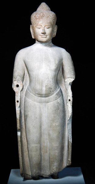 Buddha in the post-Bayon style, from Preah Khan in Cambodia, late 13th - 14th century by Cambodian Cambodian