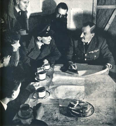Return: Interrogation by Cecil Beaton