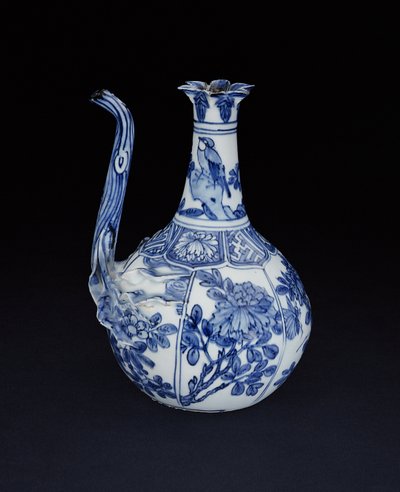 Blue and white kraak pomegranate ewer painted with birds and flowers, Wanli, 1580-1600 by Chinese School
