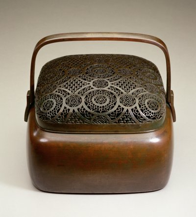 Handwarmer made by Tsui-li Wang Feng-chiang in Chia-hsing, Chekiang by Chinese School