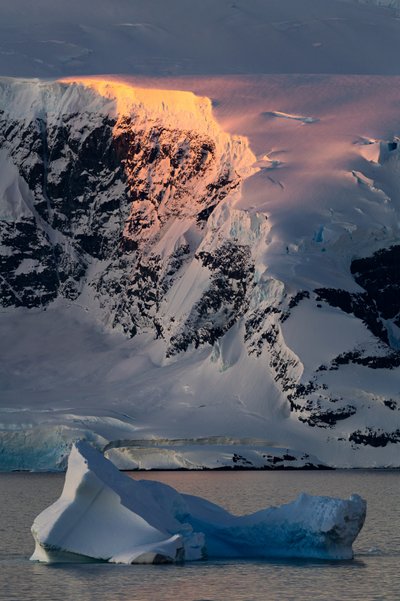Golden Antarctic Peak by Chuanxu Ren