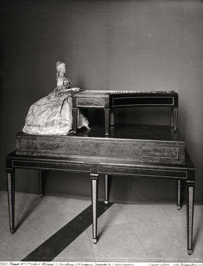 Dulcimer Player by David Roentgen