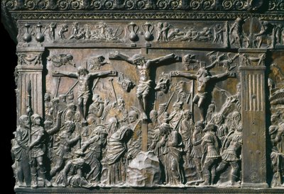 Representation of the good thief (Dismas) and the bad thief (Gesmas), crucified with Jesus Christ. Low relief of left pulpit, c. 1460 by Donatello
