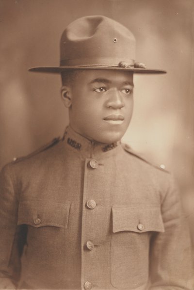 Photographic portrait of Lt. Charles J. Blackwood, 1914-1918 by Duce and McClymonds