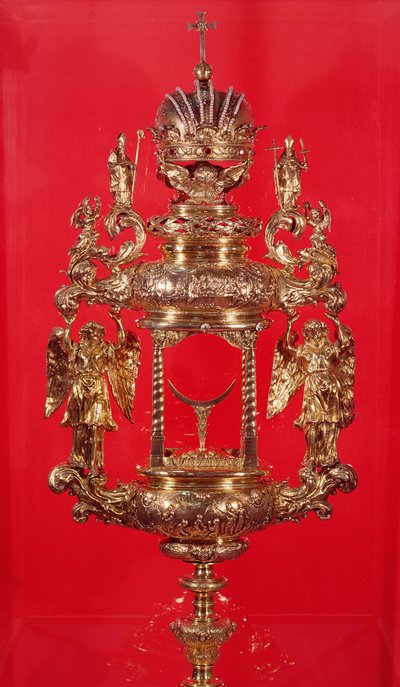 Monstrance, bearing the Haarlem mark for 1764 and possibly the makers mark, a pierced lozenge by Dutch School