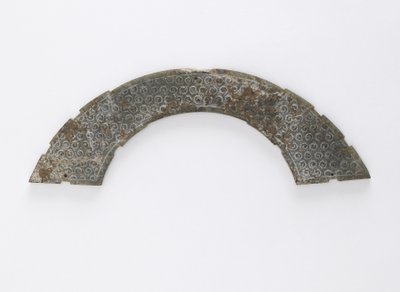 Thin Plaque Cut in Arc of Circle, of the Type Huang by Eastern Zhou Dynasty Chinese School