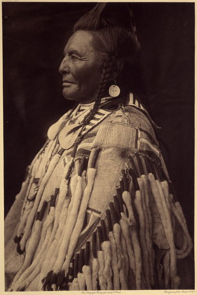 Shot in the hand, Apsaroke by Edward Sheriff Curtis