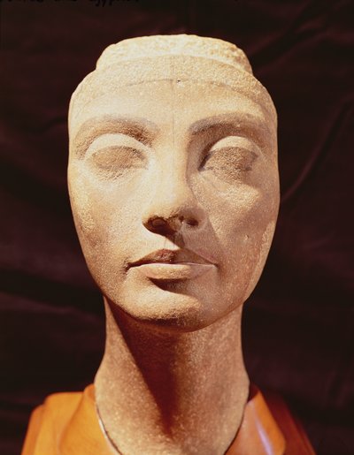 A royal head, possibly of Nefertiti, from Memphis by Egyptian 18th Dynasty