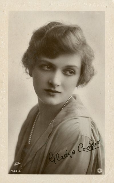 Edwardian postcard of Gladys Cooper by English Photographer