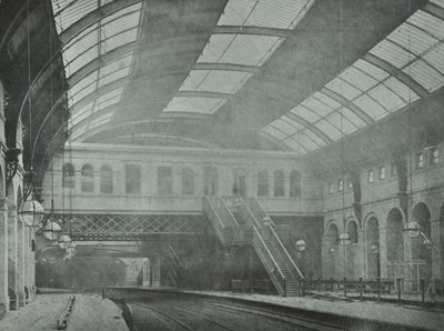 Kings Cross Station: view of the platforms by English Photographer
