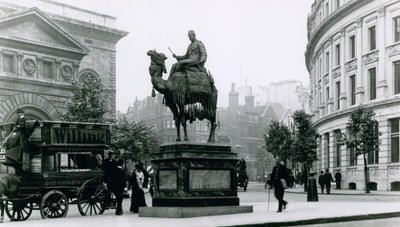 St Martins Place, London by English Photographer