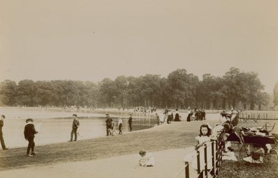 The Serpentine, Hyde Park, London by English Photographer