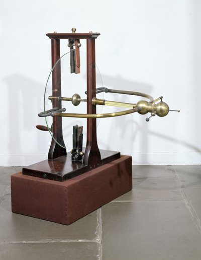 Electro-static plate machine, after a design by Jan Ingenhousz (1730-99) by English School