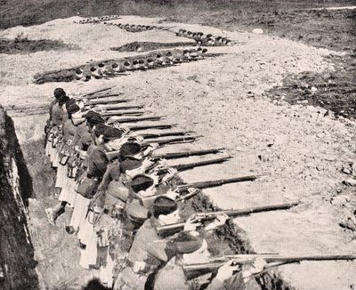 Glasgow Highlanders in Trenches, from 