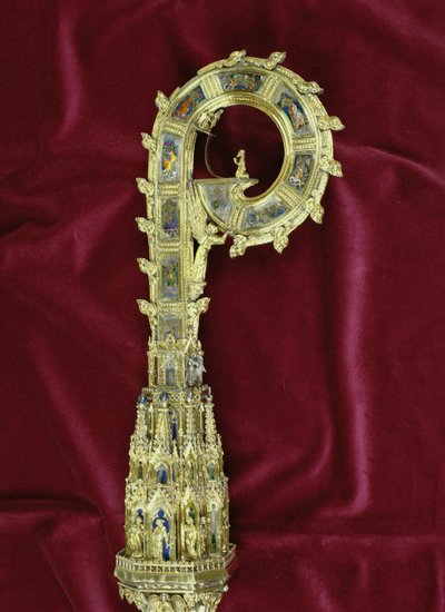 Head and crook of the crozier of William of Wykeham: Peter side (detail) by English School