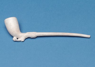 Small pipe with stem in shape of a lady