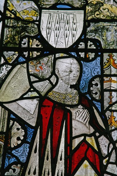 Window w6 depicting a donor - Elizabeth Fitzwauter by English School