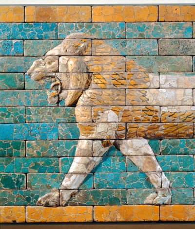 Lion Facing Left by Erich Lessing