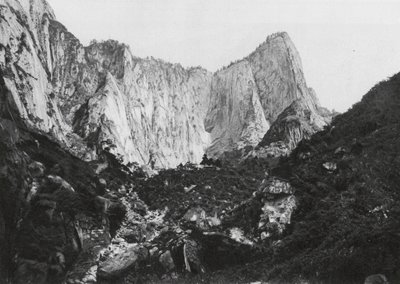 Hua shan, Shensi, The cylinder of the Mount of the 5 Peaks, Middle and Western Peak by Ernst Boerschmann