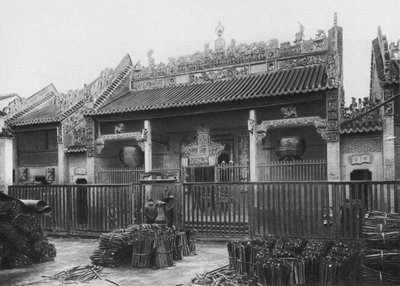 Pinglofu, Kuangsi, Town of Pinglo on the Kuei River, Canton Club by Ernst Boerschmann