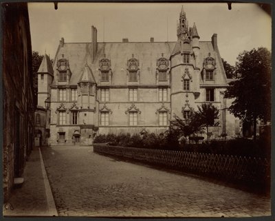 Beauvais Palace of Justice by Eugène Atget