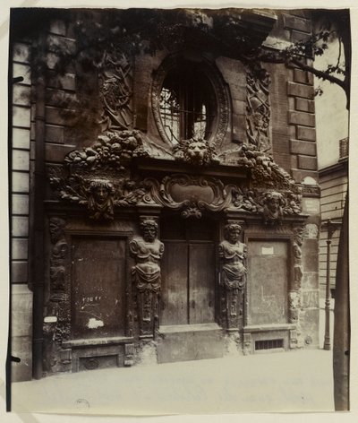 Hôtel de Fieubet ou hôtel de la Valette, 2 bis quai des Celestins, 4ème arrondissement, Paris by Eugène Atget
