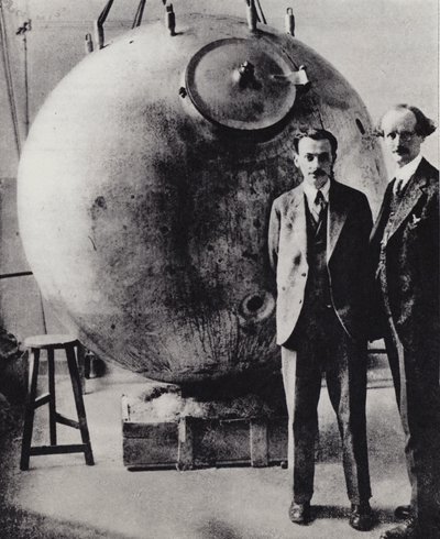 First ascent into the stratosphere, 28 May 1931 by European Photographer