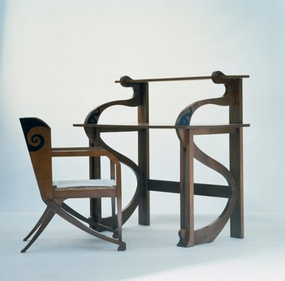 Writing Desk with Chair by Federico Tesio