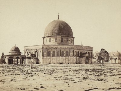 View of the dome of the Rock, in the Mosque of Omar, Jerusalem by Félix Bonfils