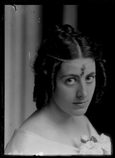 Margarethe Wittgenstein by Ferdinand Schmutzer