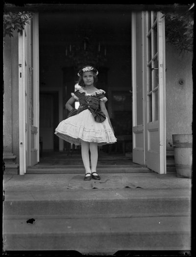 Susanne Sordidness as Child in Costume by Ferdinand Schmutzer