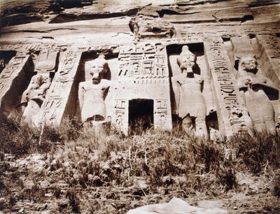 Abou-Sembil, Petit Speos, Partie Centrale de la Facade by Félix Teynard